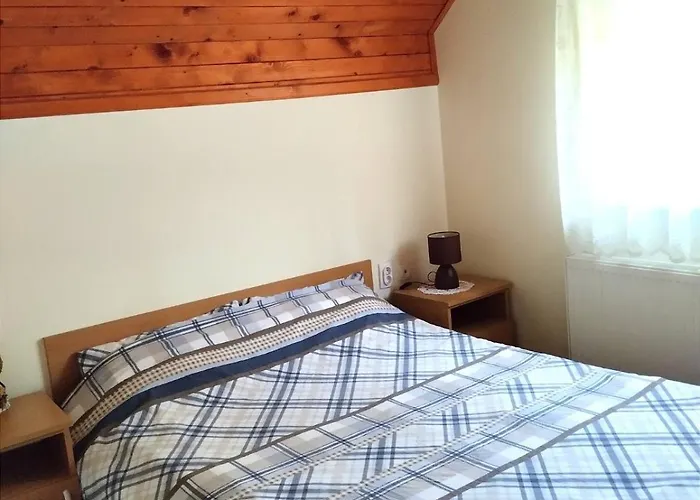 Zlatni Bor 즐라티보